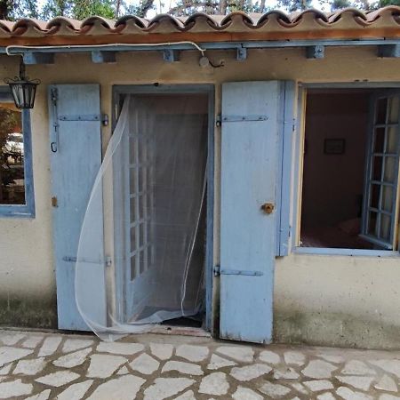 Cabanon St Joseph, 2 Personnes Villa Boulbon Luaran gambar